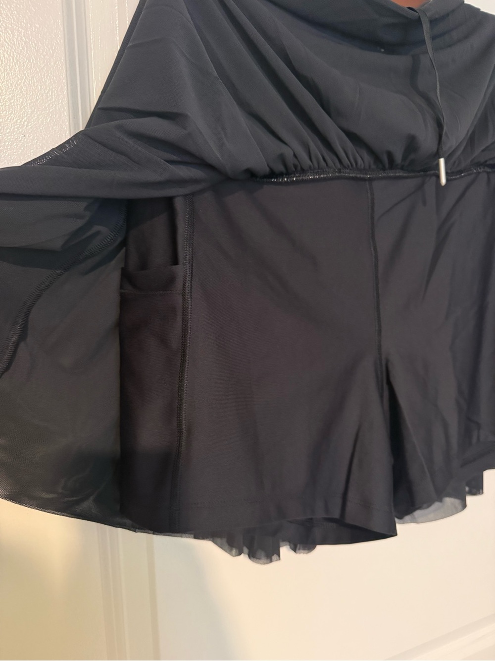 High-waisted Mesh Skort - Picture 4 of 4